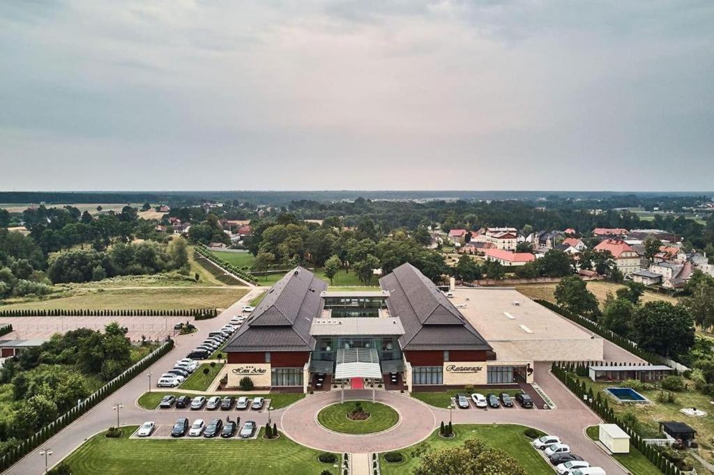Hotel Arkas Prószków Extérieur photo