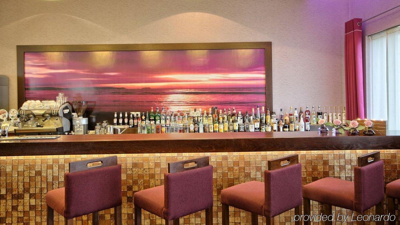 Hotel Arkas Prószków Extérieur photo