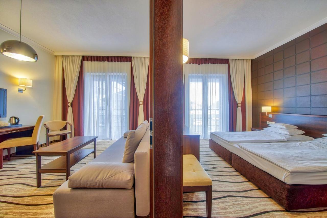 Hotel Arkas Prószków Extérieur photo